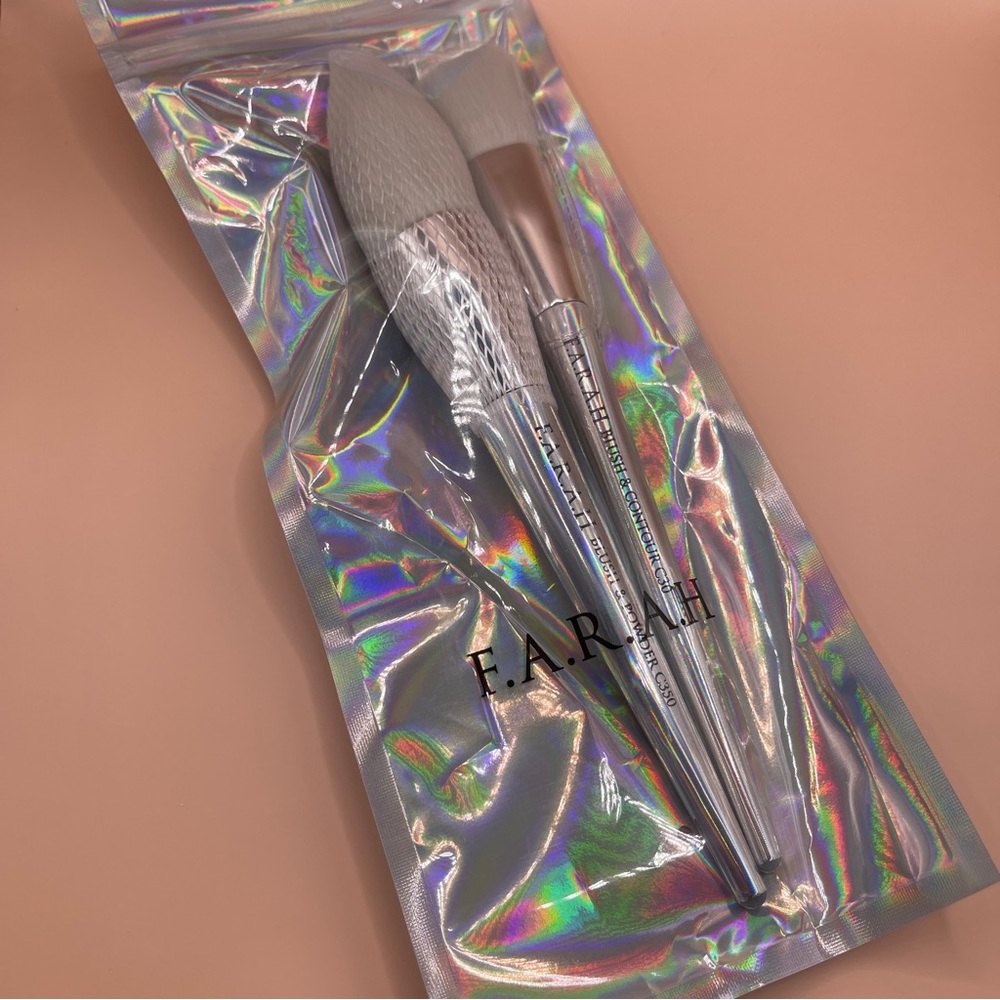 F.A.R.A.H brush set